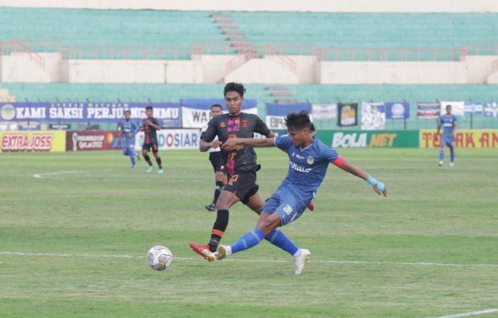Bek-sayap-PSIM-Yogyakarta-Aditya-Putra-Dewa-Rabu-21122022.jpg
