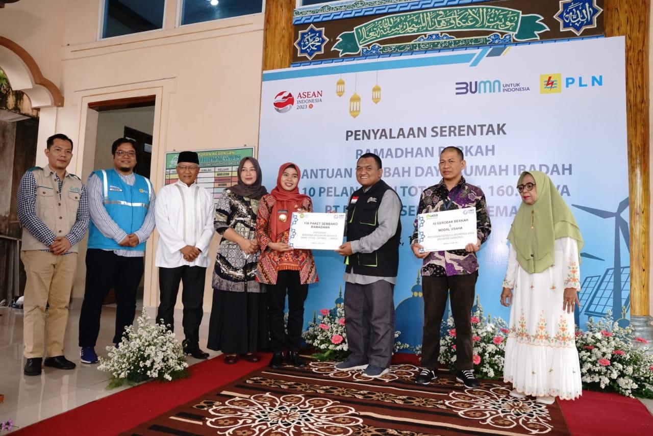 Bupati Demak Apresiasi Donasi Pegawai PLN Bantu Tambah Daya Gratis 110 Rumah Ibadah