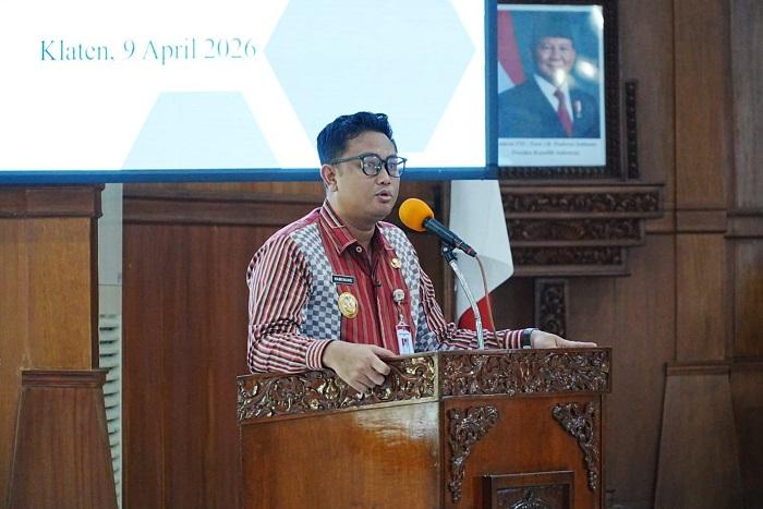 Bupati-Hamenang-Evaluasi-10-Program-Prioritas-Ada-yang-Dipercepat-Ada-yang-Dikurangi.jpg