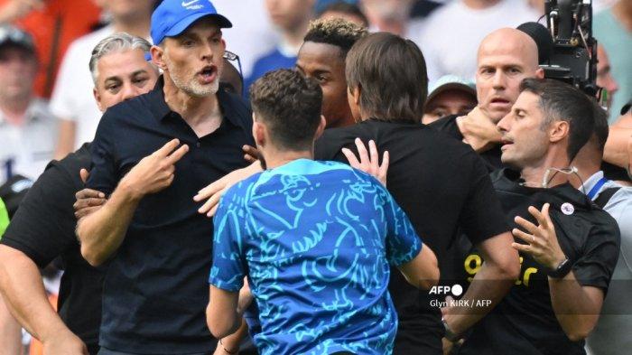 Chelsea-2-2-Tottenham-Hotspurs-Cekcok-Thomas-Tuchel-dan-Antonio-Conte-Diusir-dari-Lapangan.jpg