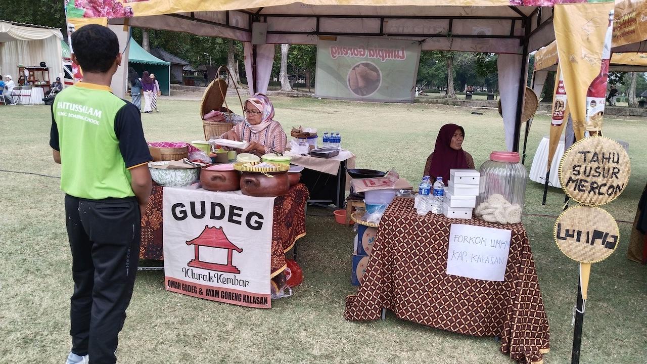 Dinkop-UKM-DIY-Ajak-UMKM-Kenalkan-Kuliner-Lokal-dalam-ASEAN-Sports-Day-2024.jpg