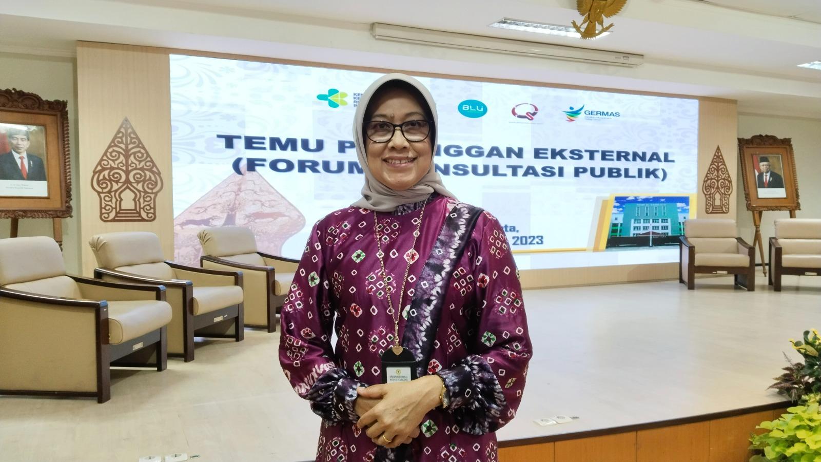 BDSM kokrakni igna bilan teshish onlayn