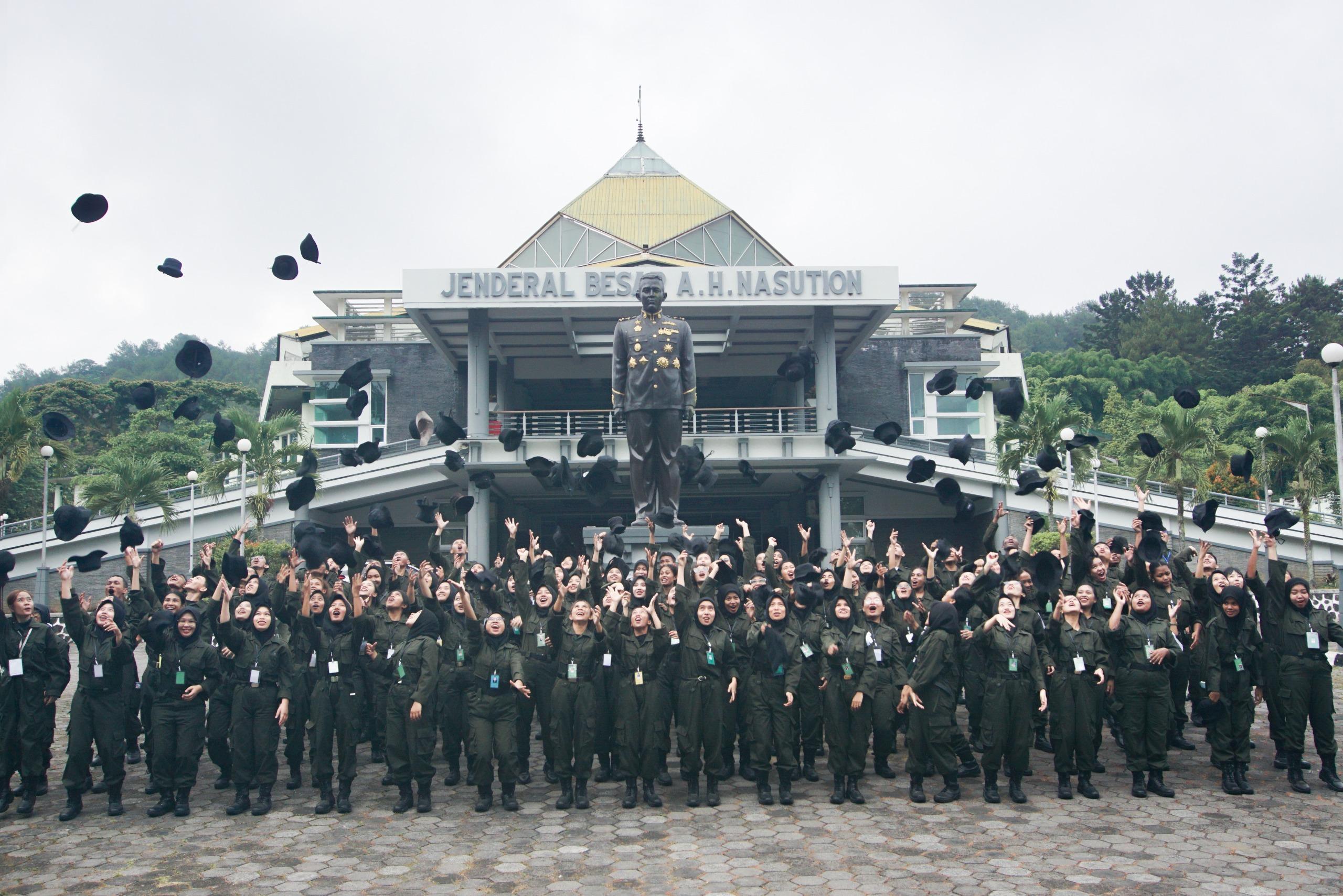 Ditempa-di-Akmil-Magelang-674-Mahasiswa-Baru-Unjaya-Siap-Hadapi-Tantangan-Masa-Depan.jpg