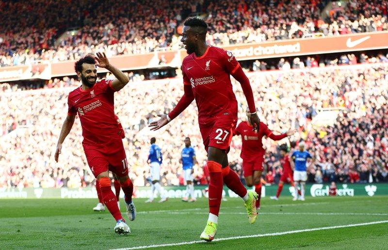 Divoc-Origi-dan-Mohamed-Salah-di-laga-LIverpool-vs-Everton-di-Anfield-yang-berakhir-2-0.jpg