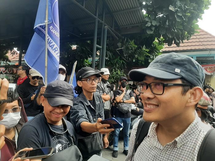 Puluhan Dosen Fisipol dan Hukum UGM Ikut Turun ke Jalan dalam Aksi Kawal Putusan MK di Yogyakarta