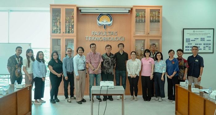 Fakultas Teknobiologi UAJY Terima Kunjungan Delegasi Hiroshima University