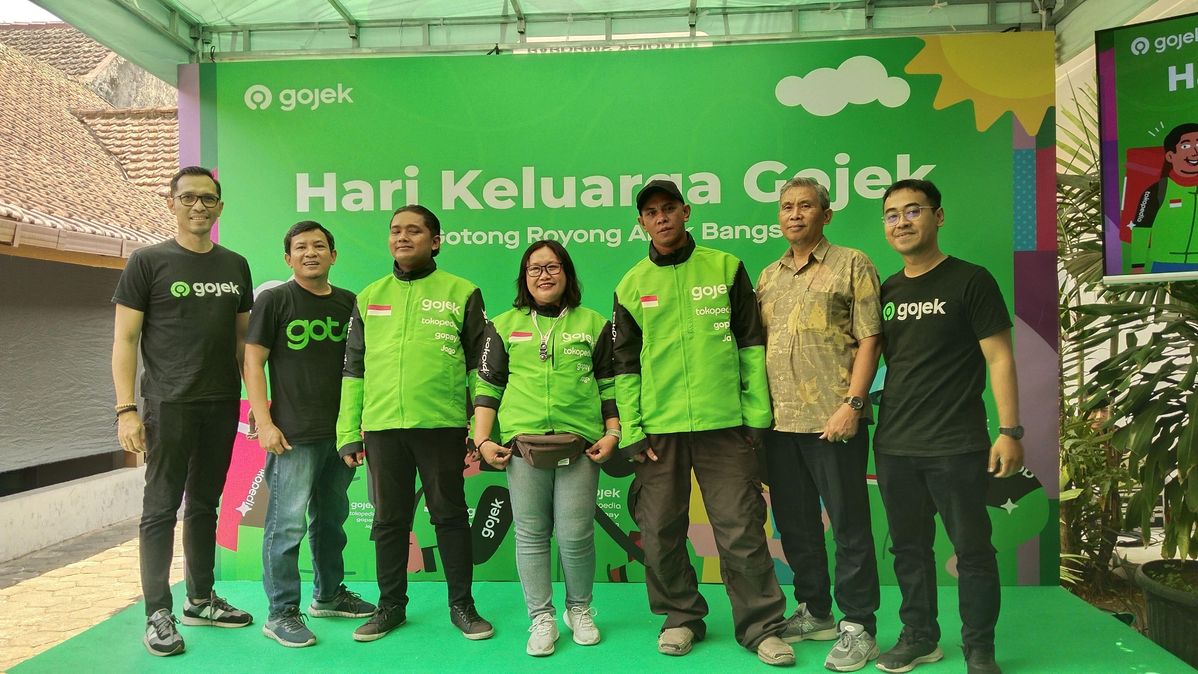Gojek Luncurkan Jaket Baru, Simbol Gotong Royong GoTo