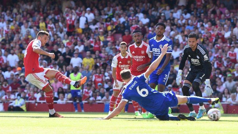 Granit-Xhaka-mencetak-gol-di-Liga-Inggris-ketika-Arsenal-vs-Leicester-City-berakhir-4-2-di-Emirates.jpg