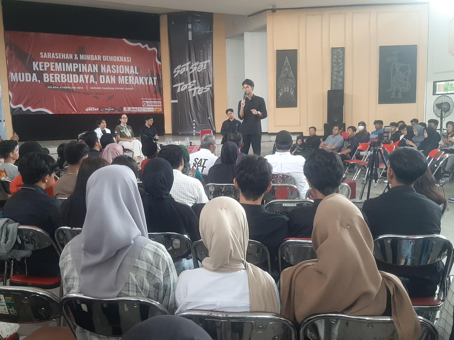 Hadiri Mimbar Demokrasi di STPMD, Alam Ganjar Singgung Perlunya Mengembalikan Marwah Demokrasi