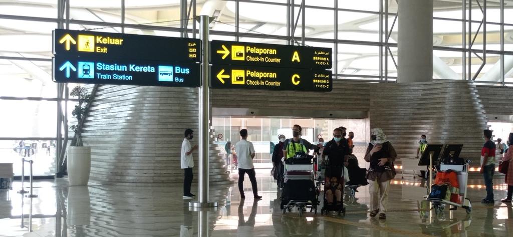 Harga-Tiket-Pesawat-Naik-Tak-Berdampak-Terhadap-Trafik-Penumpang-dan-Penerbangan-di-YIA.jpg