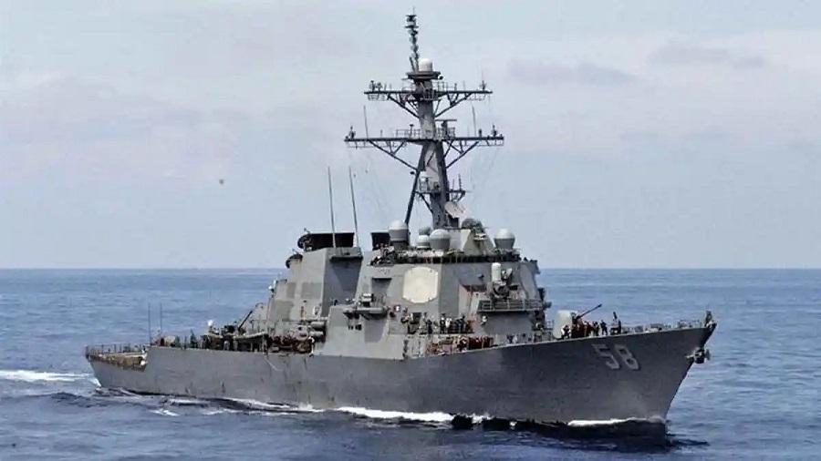 Iran-Kunci-Kapal-Perusak-AS-yang-Nekat-Masuk-Selat-Hormuz-dengan-Rudal-Jelajah-dan-Drone-Penyerang.jpg