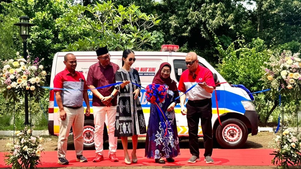 JNE-dan-TIKI-Serahkan-Bantuan-Mobil-Ambulans-dan-Jenazah-untuk-Kemanusiaan.jpg