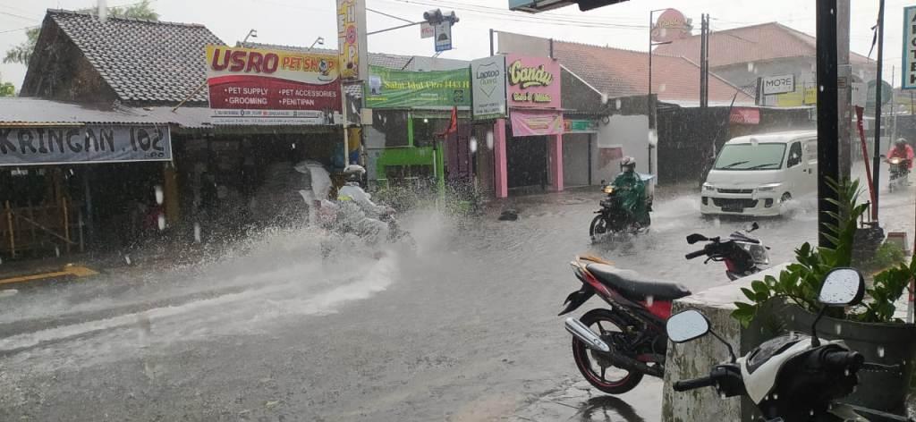 Solusi Genangan Air di Jalan Protokol Jogja, Pemkot Yogya: Tambah Sumur Resapan Tahun Ini