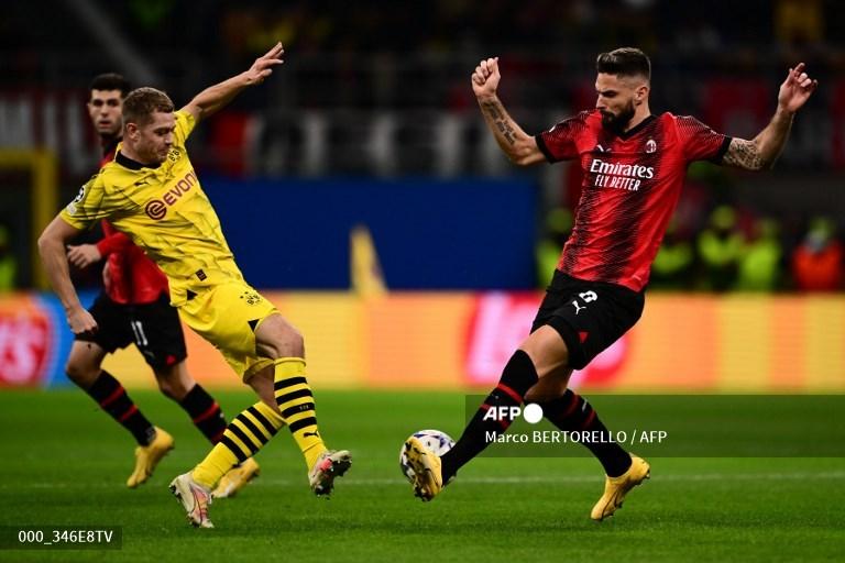 Julian-Ryerson-vs-Olivier-Giroud-di-Liga-Champions-antara-AC-Milan-vs-Borussia-Dortmund.jpg