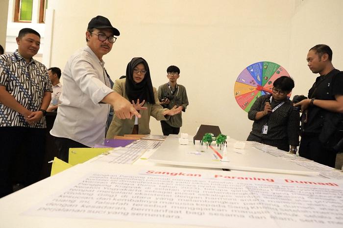 KAI-Daop-6-Jadi-Ruang-Interaksi-Lewat-Pameran-Sumbu-Filosofi-Yogyakarta-dan-Penanda-Sejarahnya.jpg