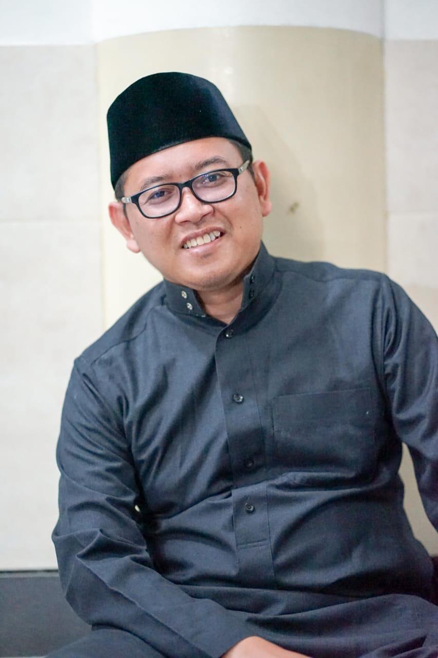 KH-M-Anis-Mashduqi-Pengasuh-PM-Al-Hadi-Ketua-LBM-PWNU-DIY.jpg