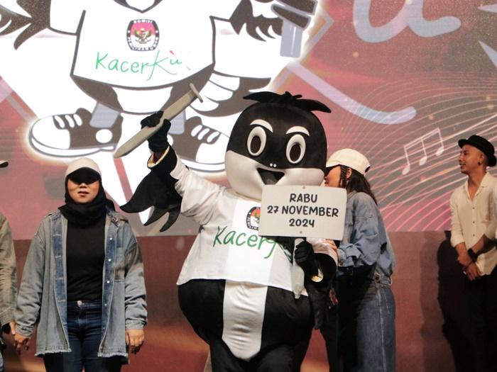 KacerKU-tengah-maskot-Pilkada-2024-Kulon-Progo.jpg