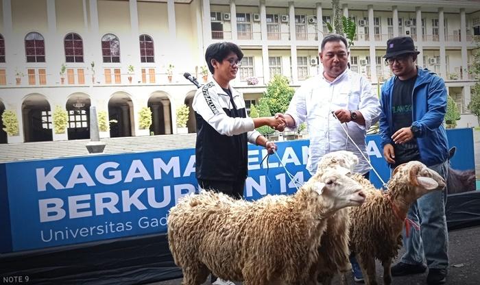 Kagama-Gelanggang-UGM-berkurban.jpg