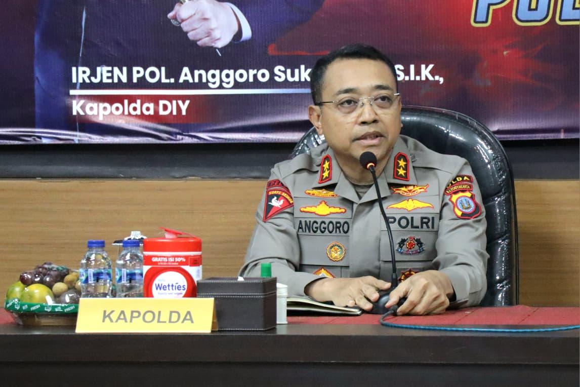 Kapolda-DIY-Irjen-Pol-Anggoro-Sukartono-12.jpg