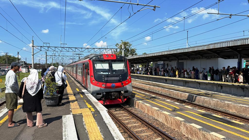 Jadwal KRL Jogja-Solo Hari Ini Jumat 10 Juli 2026 - Tribunjogja.com