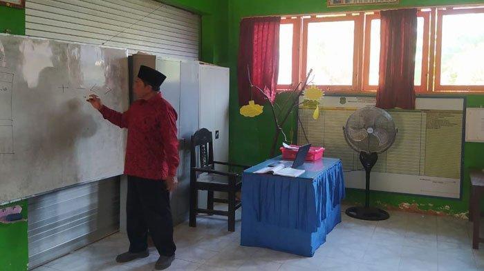 Kisah-Pak-Rasyid-Bakal-jadi-Pensiunan-Swasta-Gara-gara-Penundaan-Pengangkatan-PPPK.jpg
