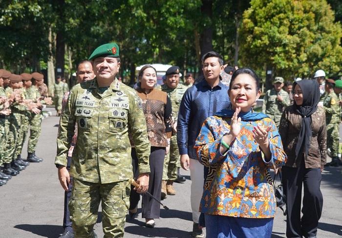 Kunjungi-Akmil-Titiek-Soeharto-Tanamkan-Visi-Strategis-kepada-Taruna-TNI-Polri.jpg