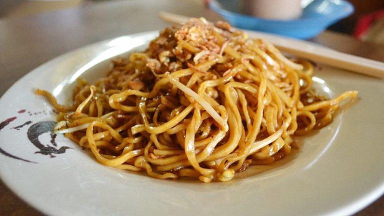 Lezatnya Mie Tarempa Kuliner Khas Anambas Kepri, Mie Asam Manis Pedas Pakai Topping Seafood