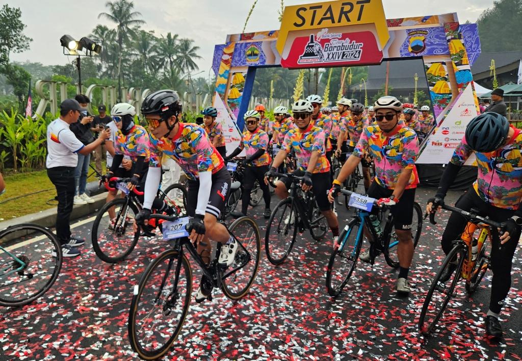 Lintasi-3-Kabupaten-dan-2-Provinsi-Tour-de-Borobudur-XXIV-Angkat-Keindahan-Pegunungan-Menoreh.jpg