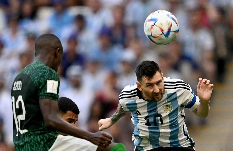jogja/Lionel-Messi-di-Piala-Dunia-2022-antara-Argentina-vs-Arab-Saudi-di-Stadion-Lusail-Doha-Qatar.jpg