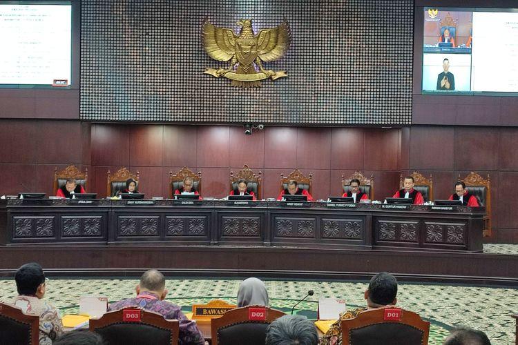 MK-Tolak-Seluruh-Permohonan-Ganjar-Mahfud-MD.jpg