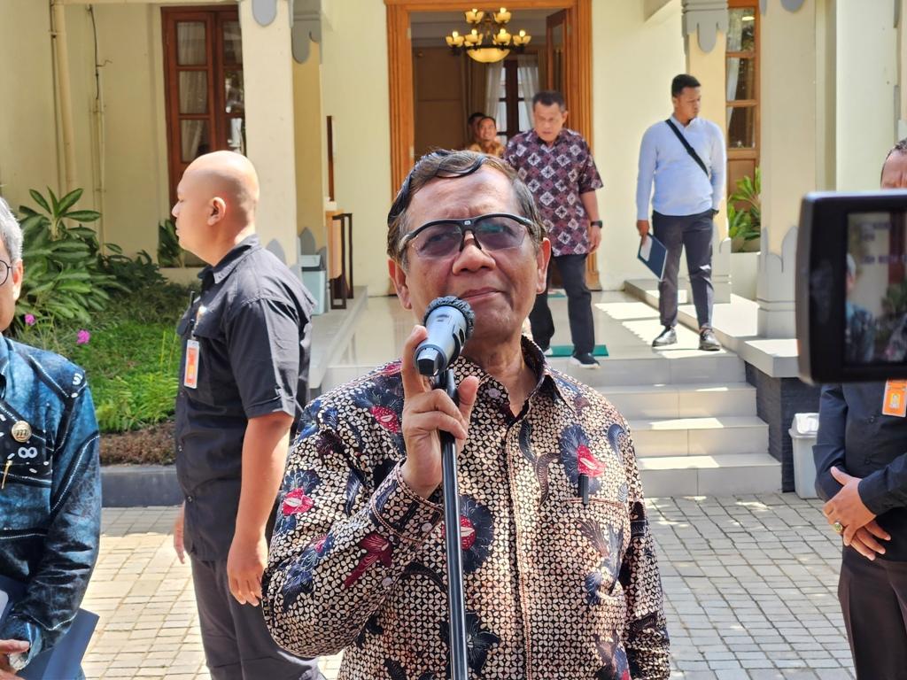 Marak-Kejahatan-Mafia-Tanah-Mahfud-MD-Kita-Sedang-Bentuk-Tim-Reformasi-Hukum.jpg
