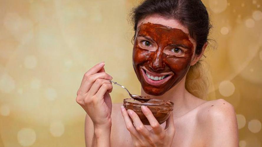 Masker-wajah-bahan-cokelat.jpg