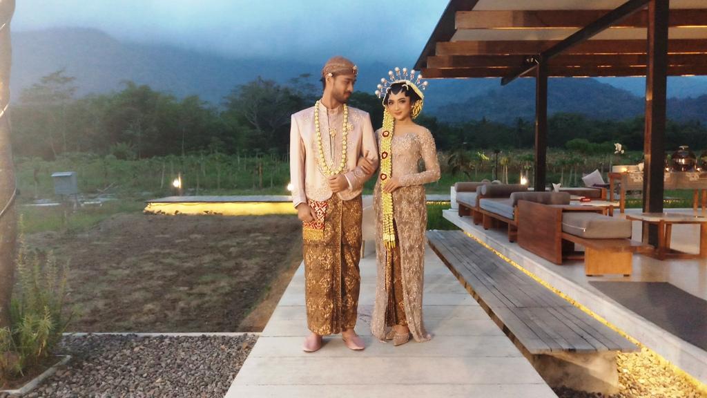 Menarik-Destinasi-Pernikahan-dengan-Venue-Pemandangan-Bukit-Menoreh-di-Magelang.jpg