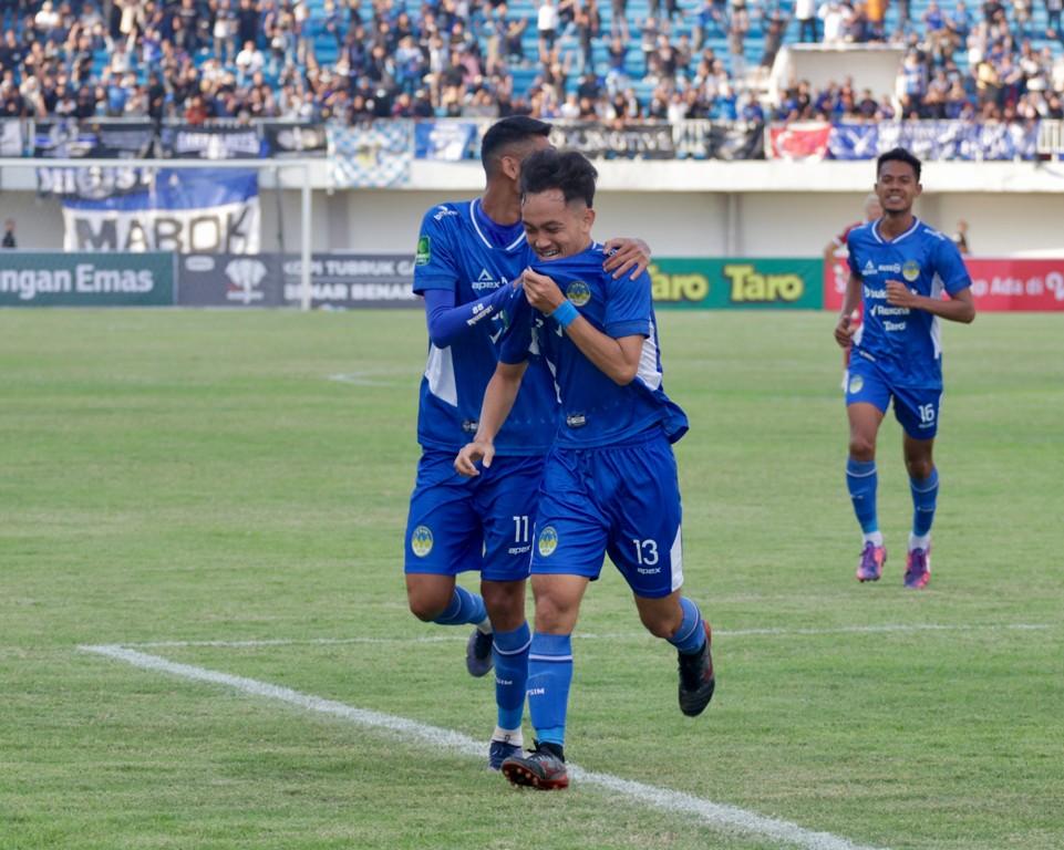 Mengenal-M-Fariz-Pemain-Muda-PSIM-Yogyakarta-yang-Sukses-Cetak-Satu-Gol-dan-Asist-di-Laga-Debut.jpg