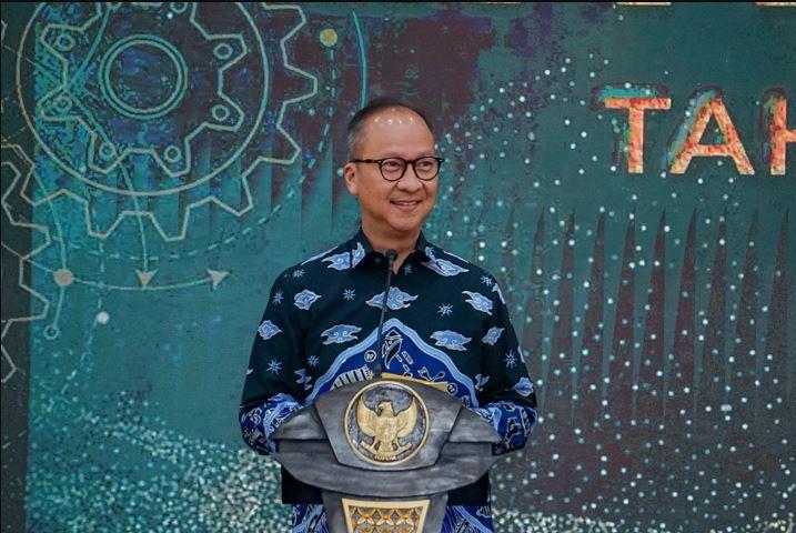 Menteri-Perindustrian-Agus-Gumiwang-rencana-investasi-Apple-di-Indonesia.jpg