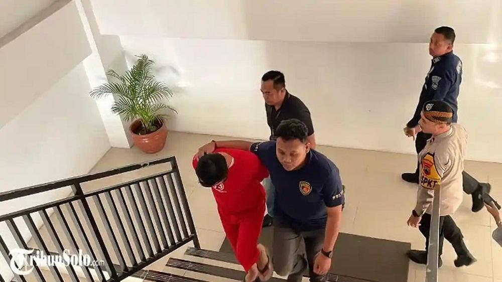 Misteri Pembuang Bayi di Toilet KA Sancaka Terungkap, Ternyata Pasangan Selingkuh - Tribunjogja.com