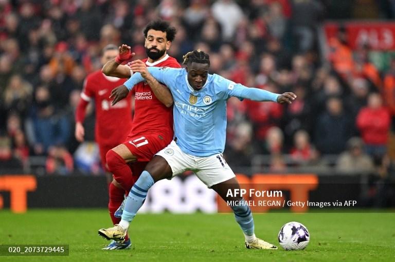 Mohamed-Salah-vs-Jeremy-Doku-di-Liga-Inggris-antara-Liverpool-vs-Manchester-City-di-Anfield.jpg