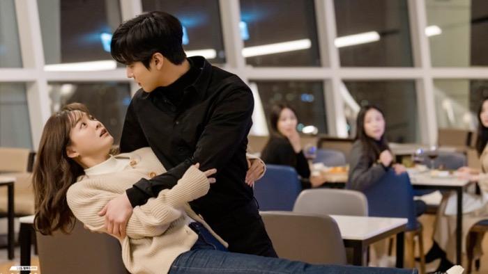 RAMALAN ZODIAK Cinta Kamu Hari Ini Jumat 3 Juni 2022, Jangan Khawatir Para Jomblo Bakal Punya Ayang