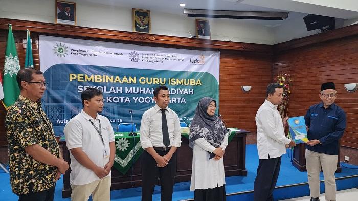 Muhammadiyah-Kota-Yogya-dan-Lazismu-Salurkan-Insentif-untuk-112-Guru-ISMUBA.jpg