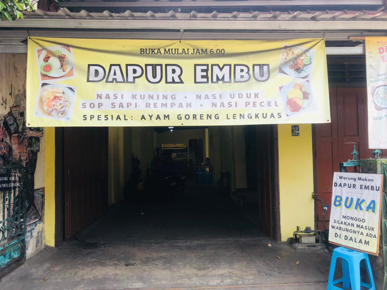 Nasi-Kuning-Dapur-Embu-Yogyakarta.jpg