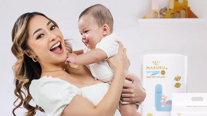 Nikita-Willy-dan-Baby-Izz.jpg