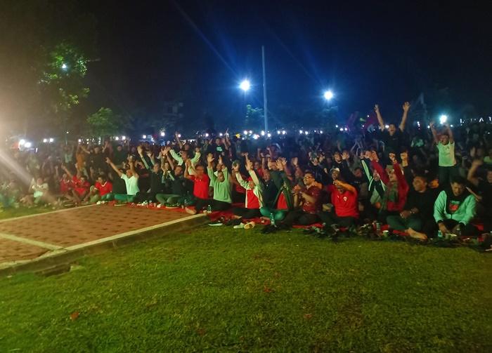 Nobar-Timnas-di-Alun-alun-Klaten.jpg