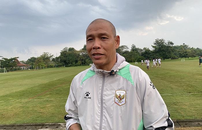 Nova-Arianto-Tempa-Garuda-Muda-di-AFF-U-19-demi-Lolos-Kualifikasi-Piala-Asia-U-20-2027.jpg