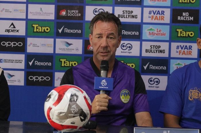 PSIM Yogyakarta Dipastikan Tanpa Anton Fase Lawan Arema FC, Van Gastel Buka Suara