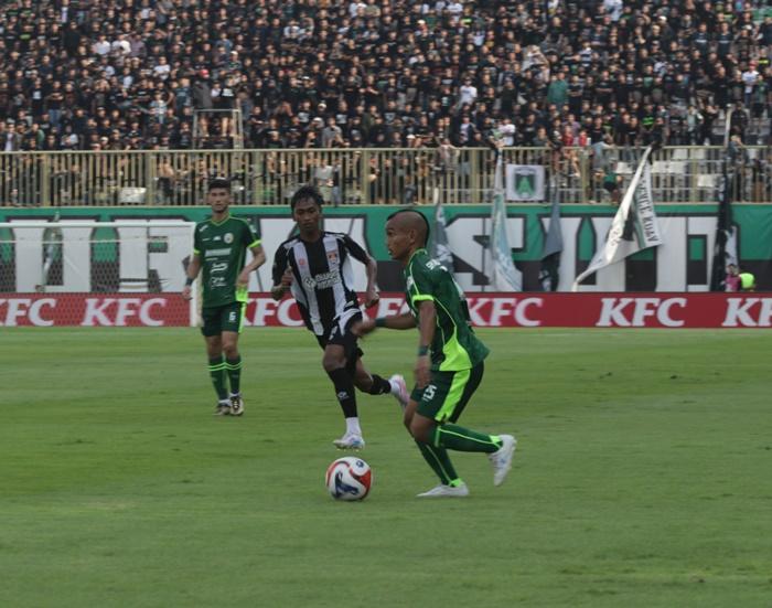 jogja/PSS-Sleman-vs-Tornado-Kendal-di-Babak-pertama.jpg