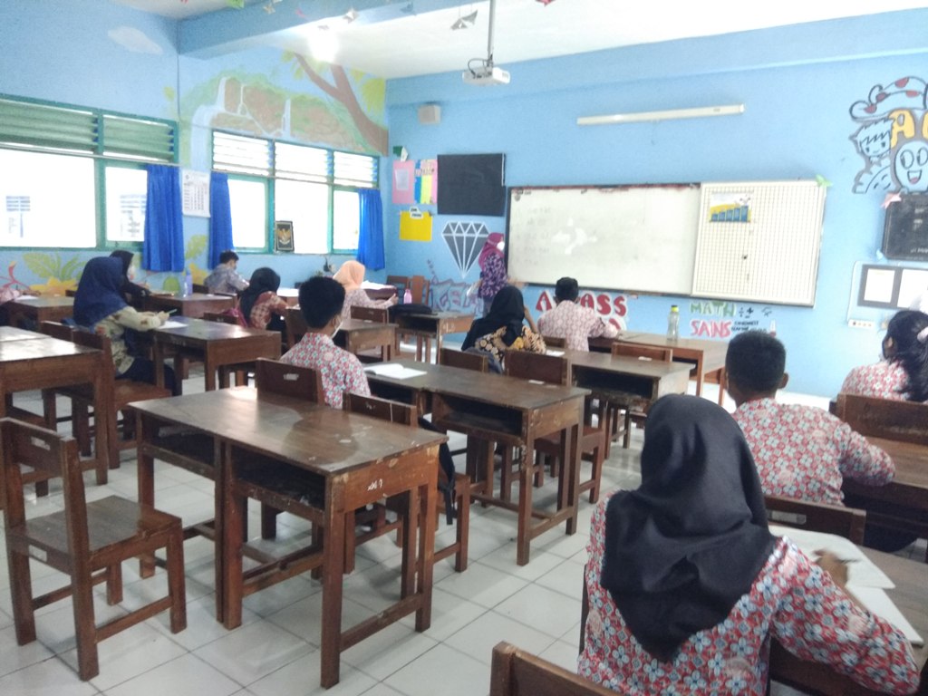 PTM-Diturunkan-50-Persen-Siswa-SMPN-2-Sleman-Sekarang-Sepi.jpg
