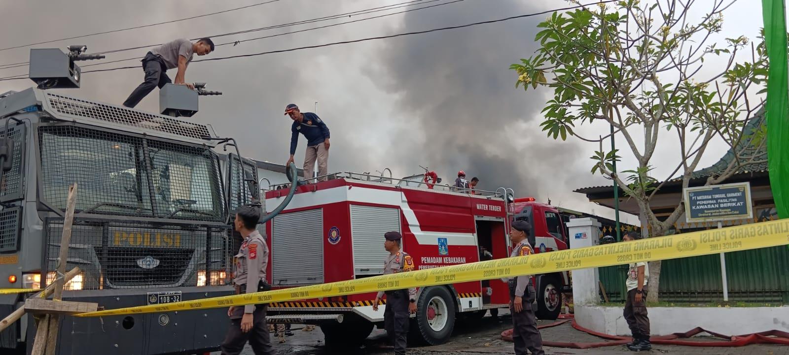 Pabrik-Garment-PT-Mataram-Tunggal-Garmen-kebakaran-5.jpg