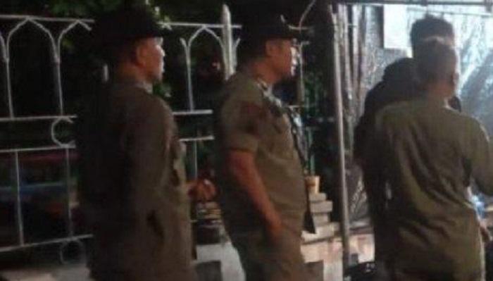 Penertiban-Gabungan-Sembilan-PKL-di-Kotabaru-Jogja-Mendapat-Surat-Peringatan-Kedua.jpg