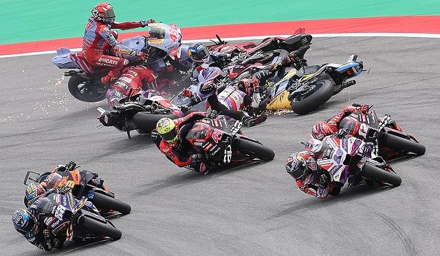 Pengakuan-Marquez-Saksikan-Kecelakaan-Pebalap-MotoGP-Spanyol.jpg