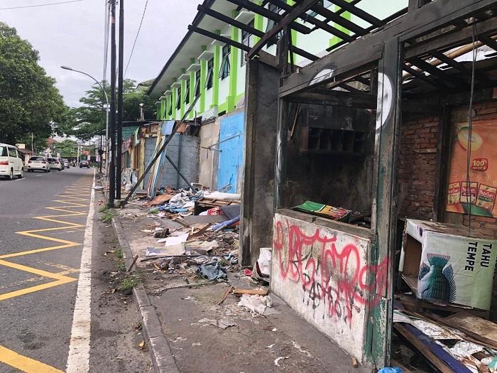 Penjahit-Direlokasi-ke-Pasar-Terban-Pedestrian-Jalan-Dr-Sardjito-Bakal-Ditata-Jadi-Taman.jpg